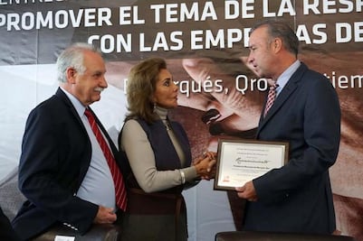 Recibe El  Marqués  mérito al impulso empresarial 