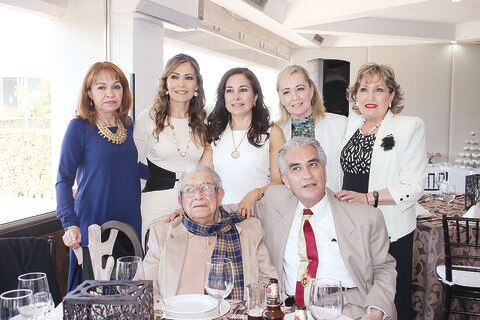 Celebran a Salvador Díaz Olvera