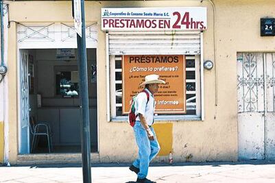 Gobierno dialoga con defraudados