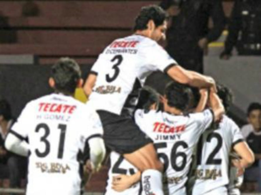 Gallos logra victoria en Copa