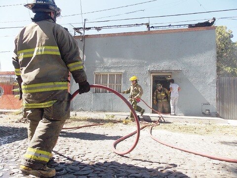  Cortocircuito causa  incendio en La Capilla; no hubo heridos