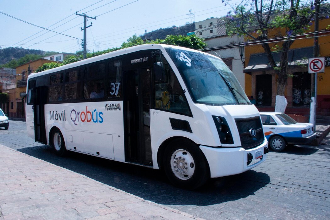 "Opera transporte público colectivo de manera regular": IQT