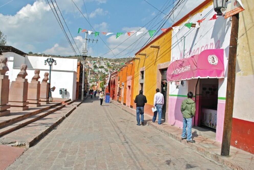 Favorece Vega gasto por interés, afirman 