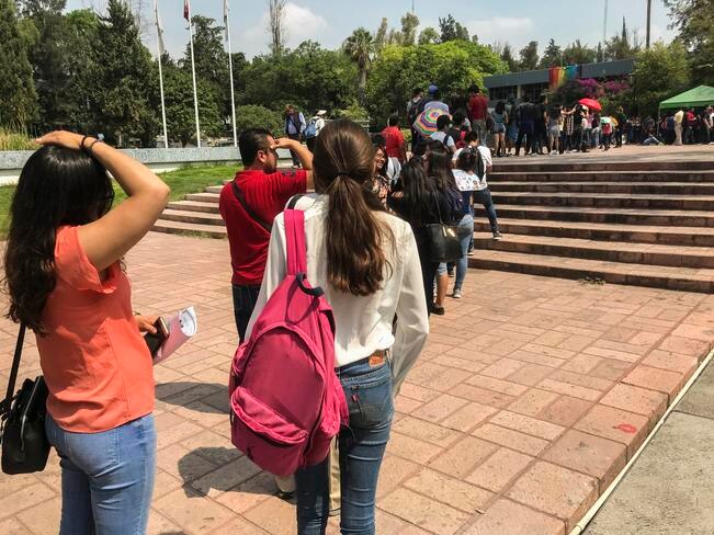 Largas filas en trámite de tarjeta del Qrobús