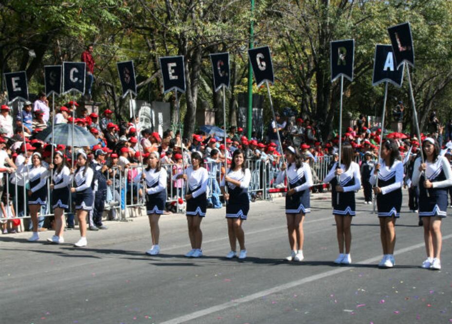 Listo desfile de la Revolución Mexicana