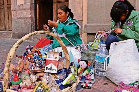 Tras pagar multa, regresarán artesanías