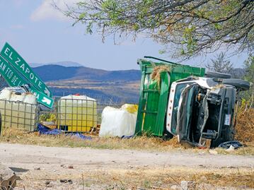 Drenan Pemex; ocho grupos roban su combustible