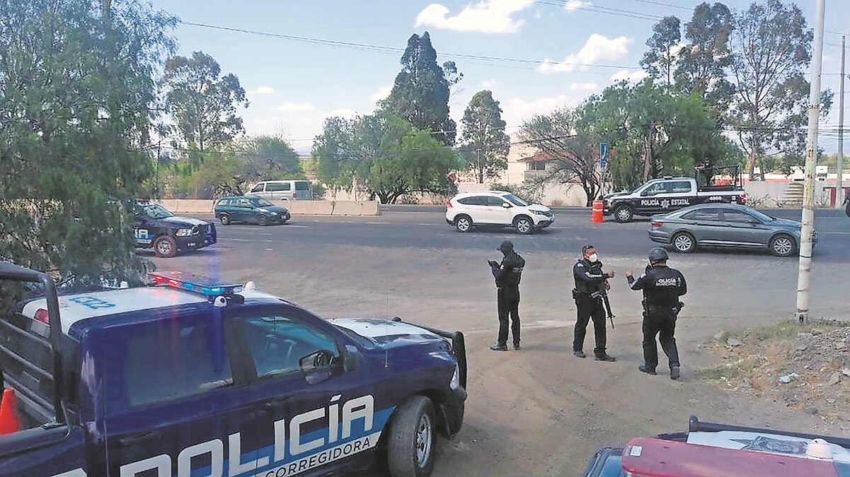 Tres hombres mueren en enfrentamiento entre civiles y policías en Apaseo El Grande