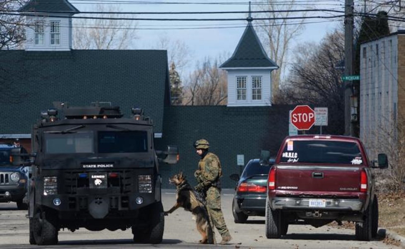 Tras tiroteo en la universidad de Michigan, autoridades capturan a agresor