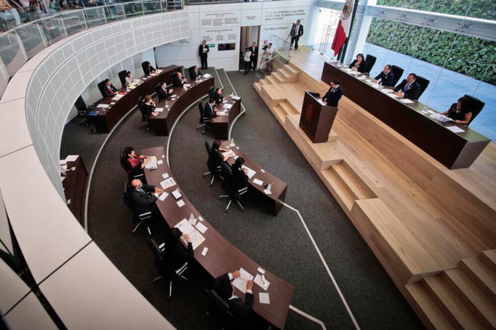 Hoy en el pleno se someterá a votación la permanencia de Nava Alvarado en el cargo, dictamen que el funcionario podría apelar (VÍCTOR PICHARDO. EL UNIVERSAL)