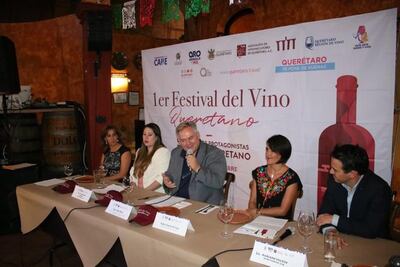 Presentan Festival del Vino Queretano