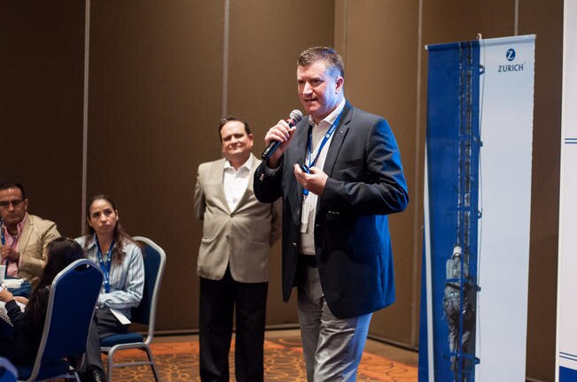 Directivos de Zurich destacan la urgencia de desarrollar pólizas que garanticen la operación de las micro, pequeñas y medianas empresas. (RICARDO LUGO. EL UNIVERSAL)