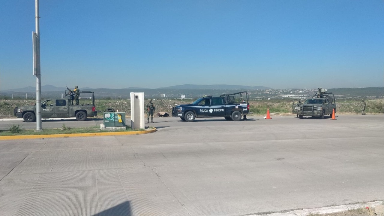 Hallan cuerpo calcinado; lo tiraron en los límites de Querétaro con Guanajuato 