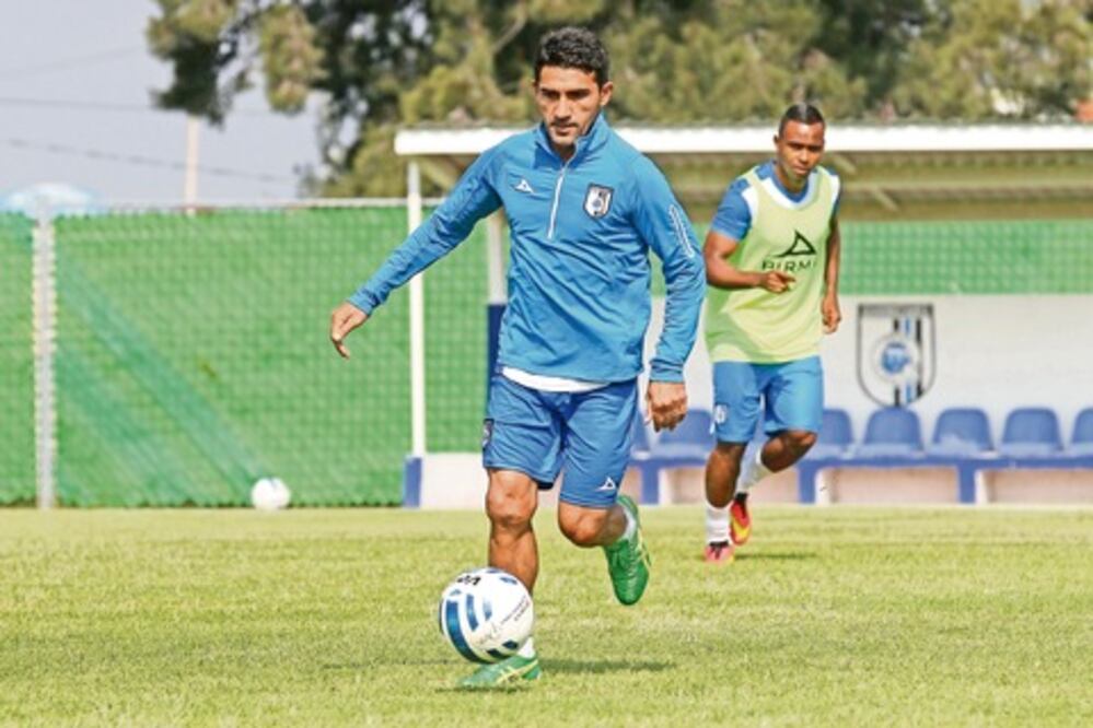 Ronaldinho es un jugador más: ‘Sinha’