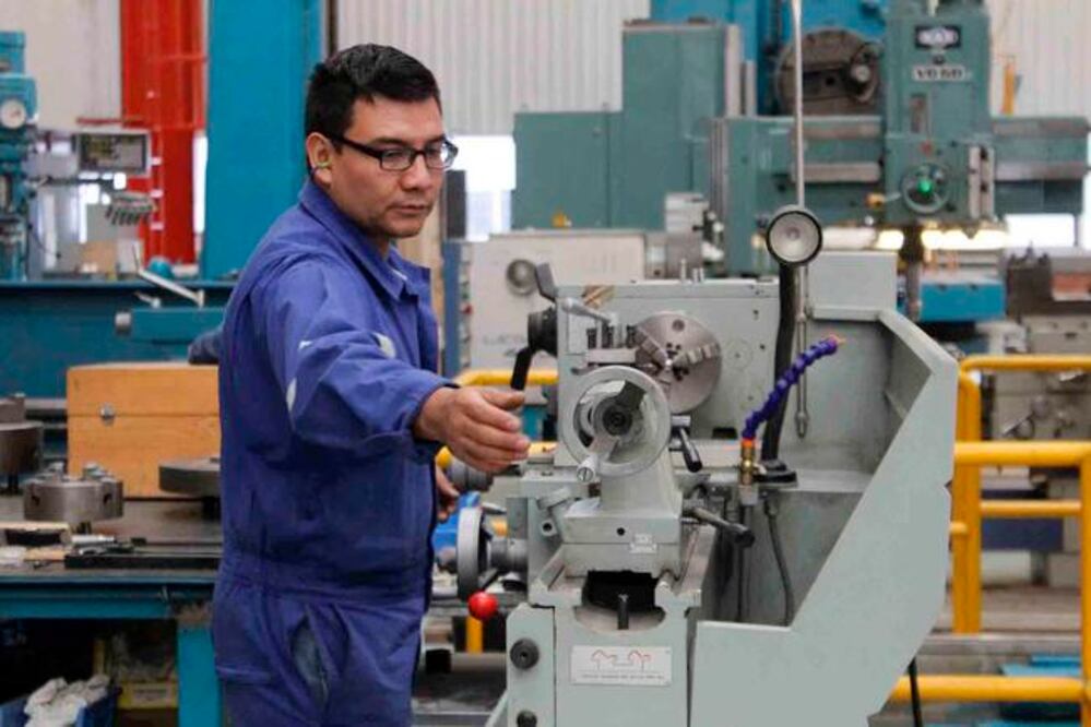 Toda empresa exitosa necesita buenos proveedores, así que al estar en la formalidad se puede subir a la cadena productiva de otro y generar crecimiento. Foto: ARCHIVO EL UNIVERSAL