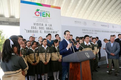 Anuncia gobernador mil mdp en educación 