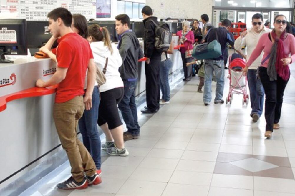 Crecen quejas contra líneas de autobuses