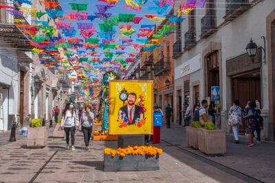 Como antes del Covid-19: festejos por el Día de Muertos regresan la vida a la capital de Querétaro