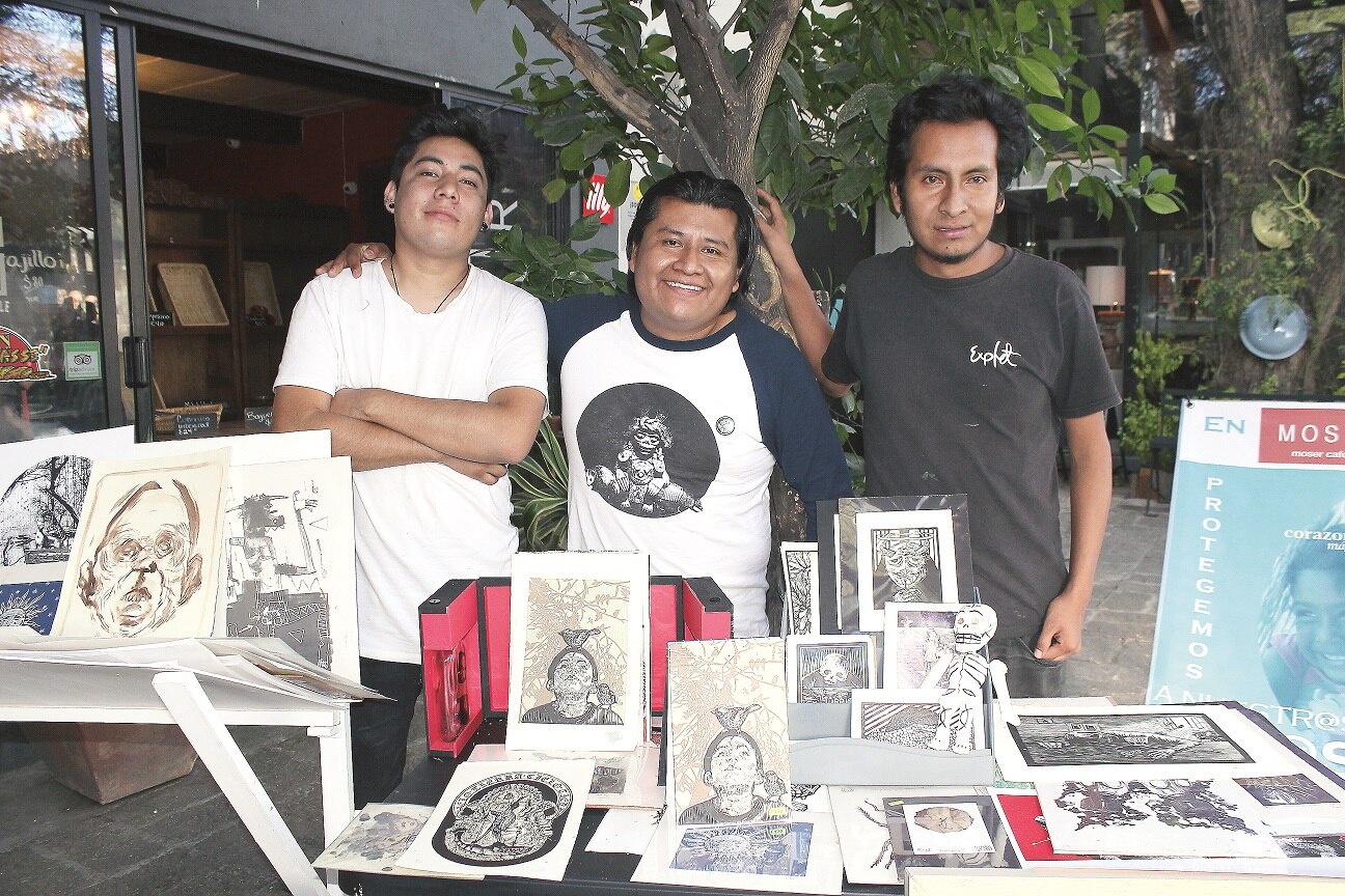 Artistas promueven sus marcas