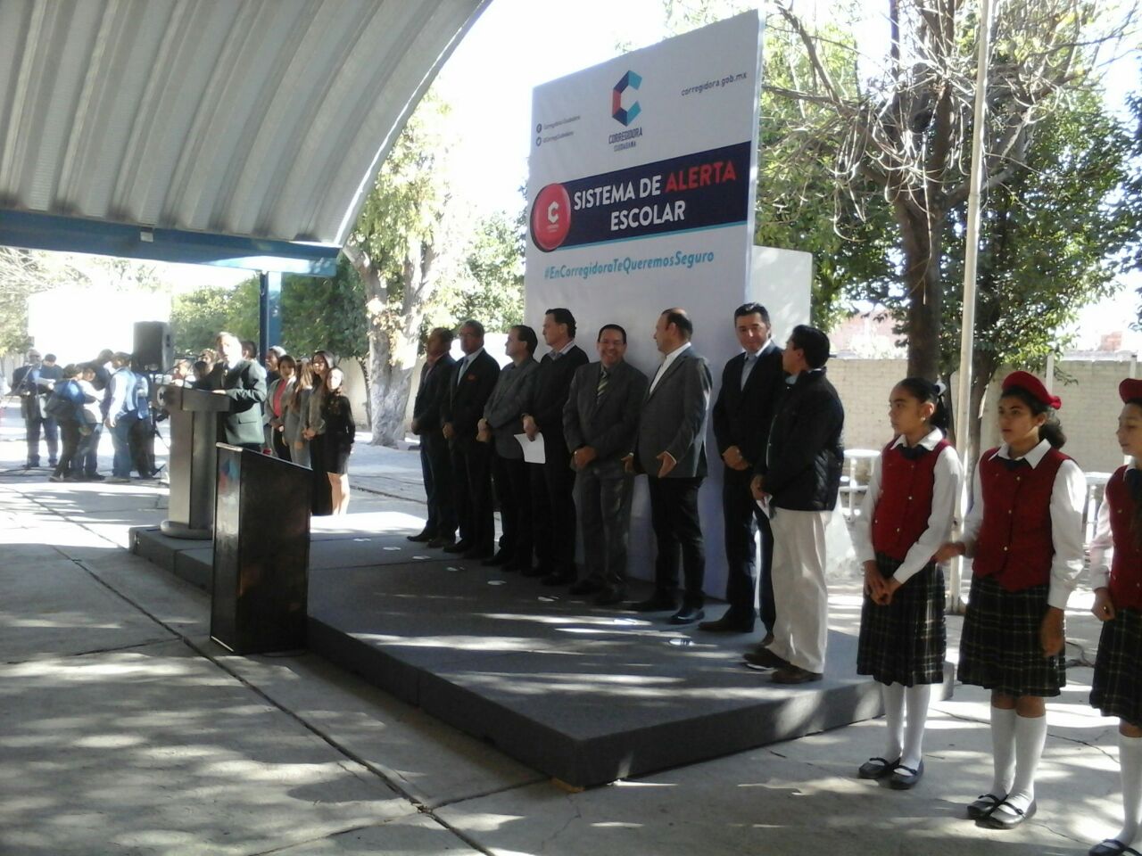 Blindan escuelas en Corregidora