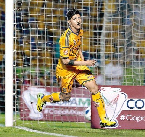 Continúan los dimes y diretes