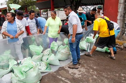 Ayuda a cuentagotas en Amazcala por veda