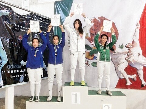 Paola Pliego se lleva tres oros en esgrima