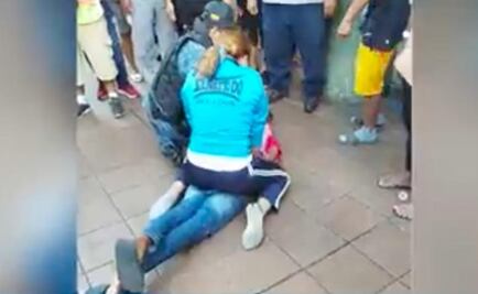 VIDEO. Instructora de artes marciales somete a hombre que le estaba pegando a su pareja