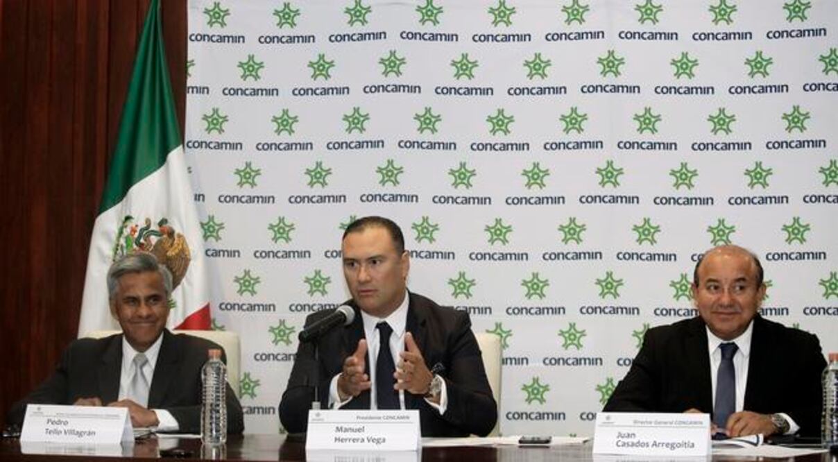 Manuel Herrera Vega, líder de la Concamin, dijo que el organismo está a favor de subir salarios, siempre y cuando se ligue con la productividad. (CORTESÍA)