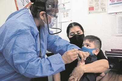 Más de 520 mil queretanos ya se vacunaron contra la Influenza