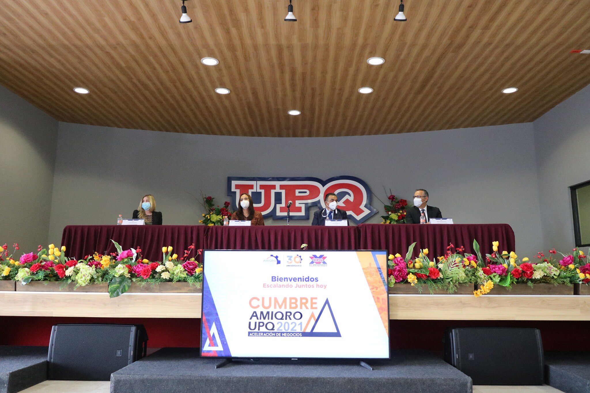 Arranca cumbre universitaria de negocios 