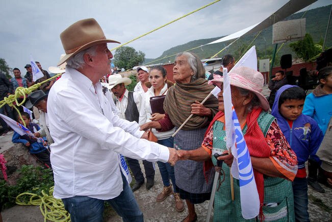 Vega se compromete a sanear el río Querétaro