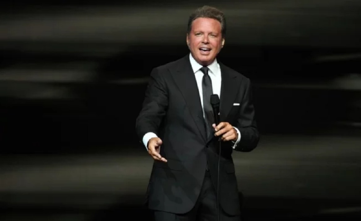 Decepciona, Luis Miguel tarda en animar al público de Las Vegas