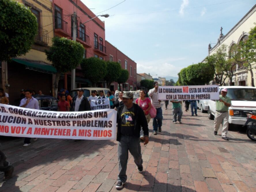 Retiran bloqueo en Zaragoza