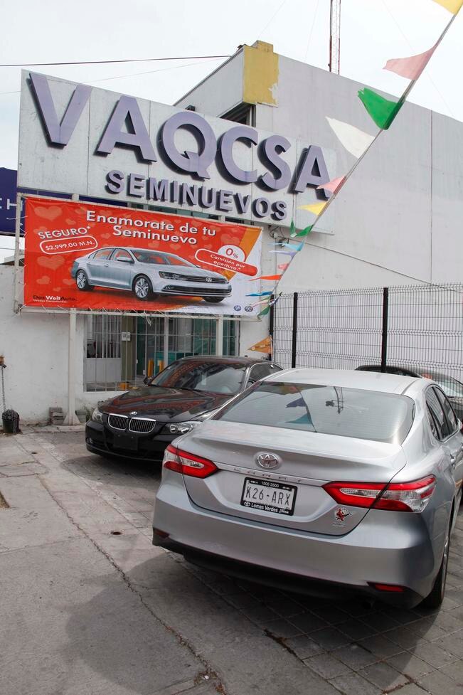 EL UNIVERSAL Querétaro verificó varias formas de compra-venta segura de veh í cu lo s, entre ellas páginas en internet y el tradicional lote de autos. (Foto: GUILLERMO GONZÁLEZ)