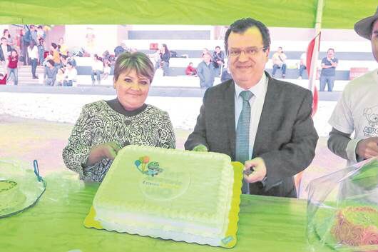 Festeja aniversario de estancia