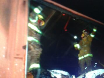 Prenden vagón de tren