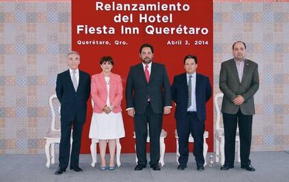 Festejan con coctel nuevo concepto