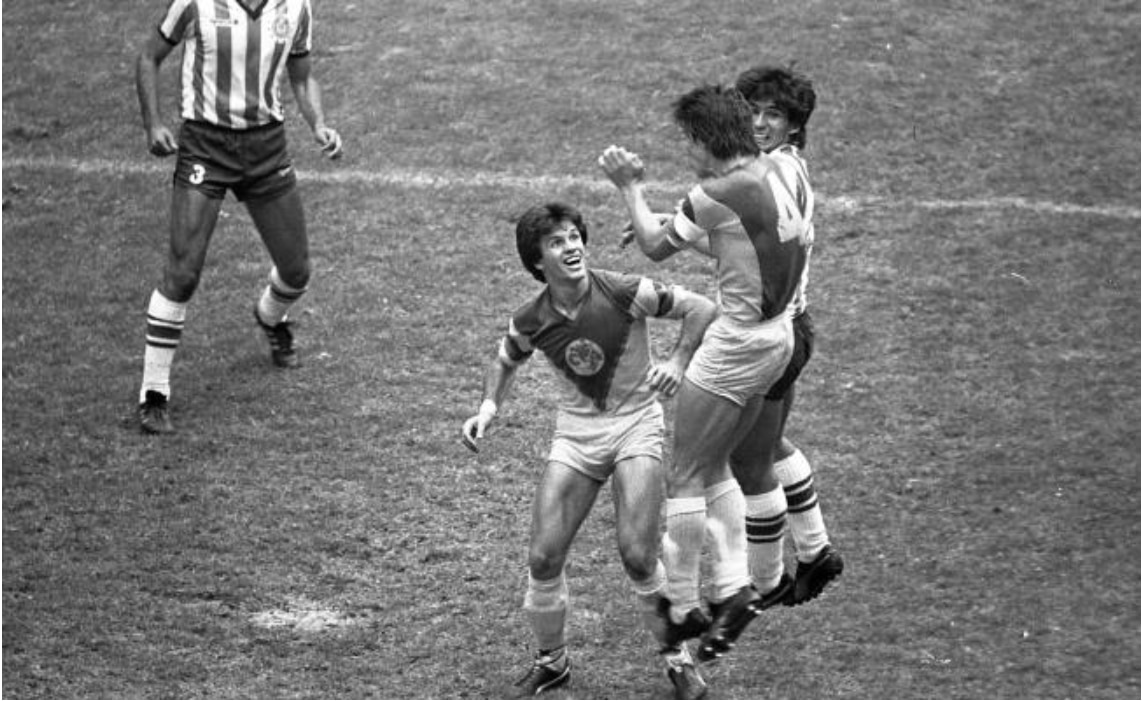 Broncas memorables en el Clásico Nacional