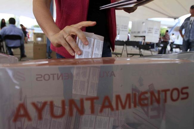 El INstituto Electoral del Estado de QUerétaro (IEEQ) se encagó de capacitar a más de 300 funcionarios de los municipios y del Poder Ejecutivo sobre la veda electoral