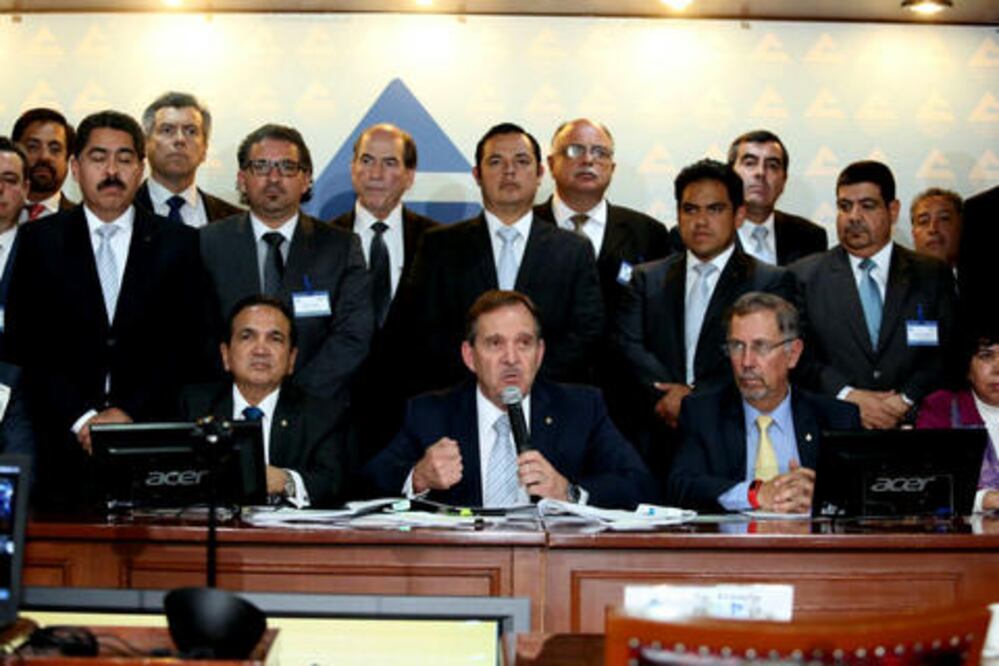 Concanaco presenta demanda contra la CNTE, Segob y SCT 