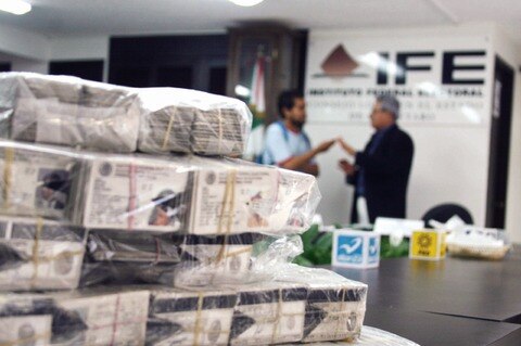 INE destruye 29 mil credenciales vencidas