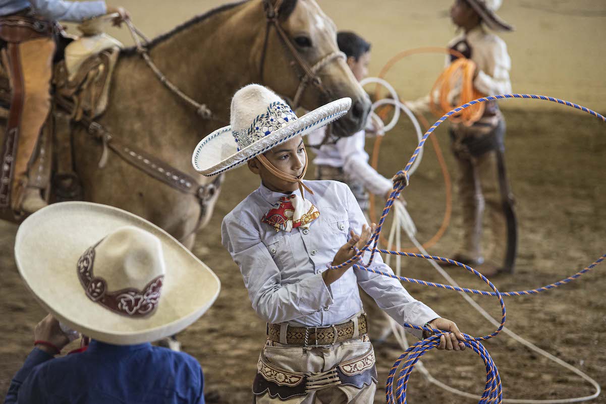 Niños, jóvenes y escaramuzas participan en Campeonato Nacional Charro
