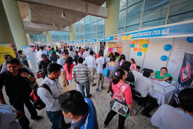 Organizan un reclutamiento masivo de ingenieros