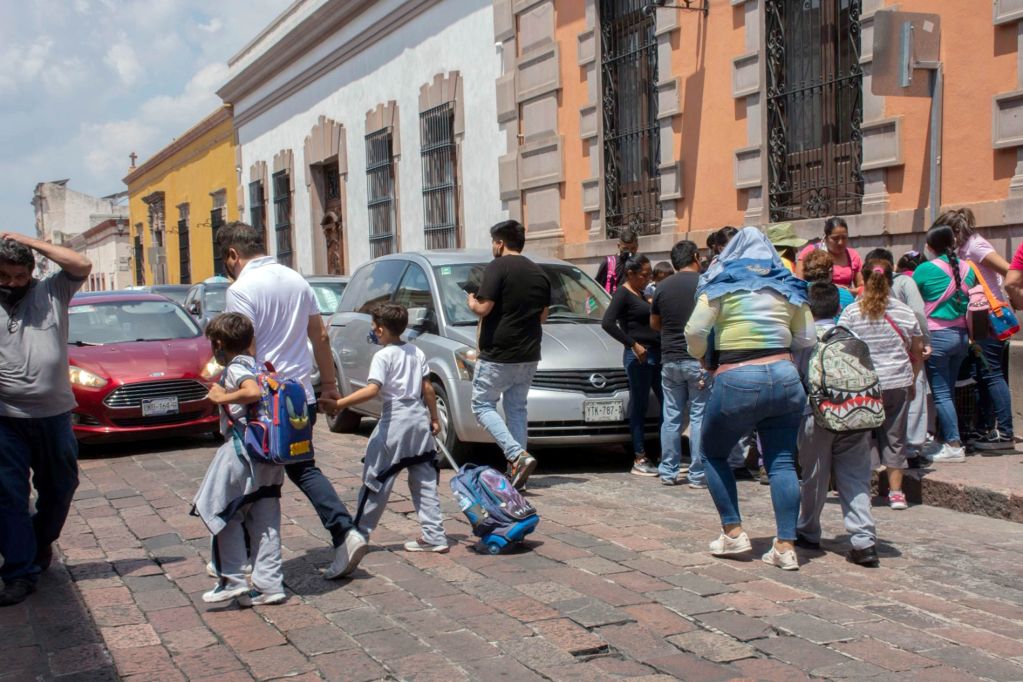 Alumnos de nivel básico casi tendrán un mes de vacaciones