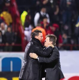 “Carácter distinto y caminos afines”