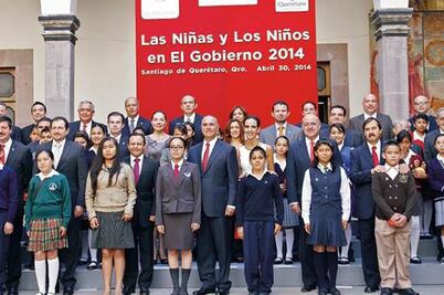 Inician su gusto por la política