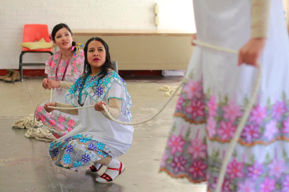 “Tejedoras de un lugar sin nombre” fue la obra ganadora del Programa Nacional de Teatro Escolar 2017 – 2018. FOTOS: DEMIAN CHÁVEZ Y ARCHIVO EL UNIVERSAL