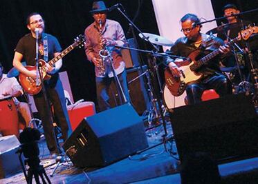 Meigas celebra una década de trayectoria