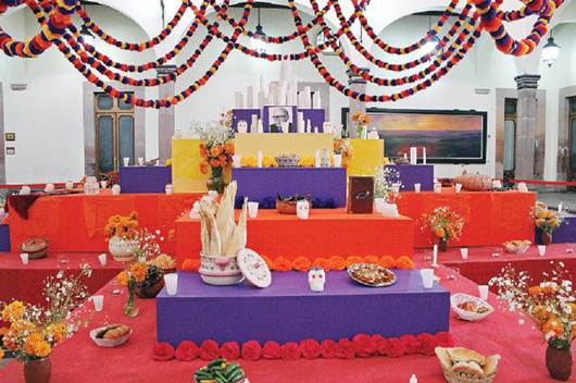 Con altar recuerdan a Manuel Septién